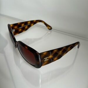 Chanel tortoise shell sunglasses